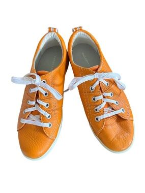 Lands’ End Leather Sneakers 7.5